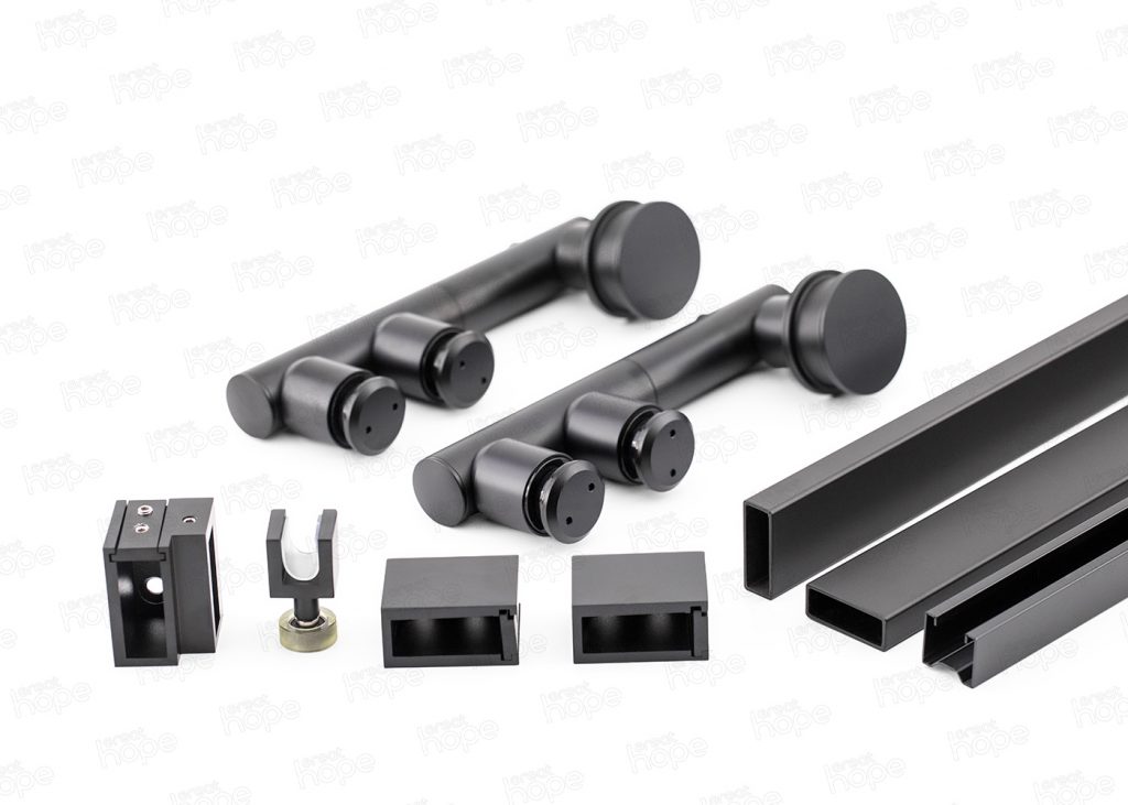 Фурнитура для раздвижных дверей: особенности выбора и установки на стекло 1 Great Hope Фурнитура для раздвижных дверей: особенности выбора и установки на стекло